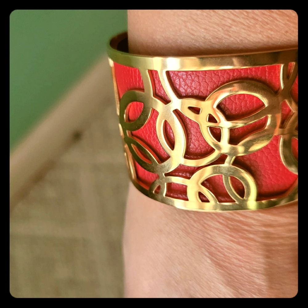 Cuff bracelet
